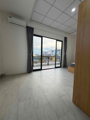 Rent the two bedrooms full of high-end furniture at 9.5 million.