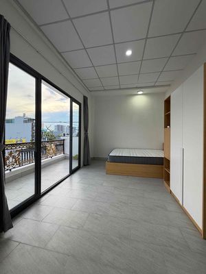 Rent the two bedrooms full of high-end furniture at 9.5 million.