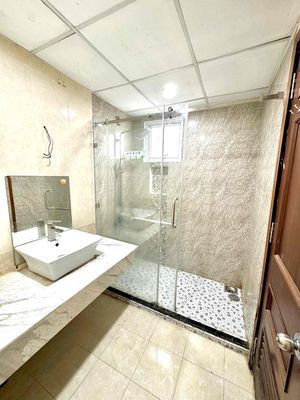 Rent room toster in the Vietnamese apartment.