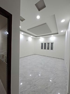 5 x 20 meters, 5 floors 5 bedroom 5 toilets near cv, stoopmart