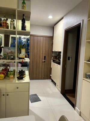 District 7 riverside, 2 bedroom 9 million ntcb (less base), full interior 11 million friendly owners