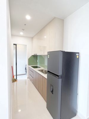 Rent District 7 riverside, 2 large bedrooms 11 million beautiful furniture, basically 9.5 million.