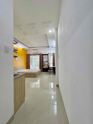 Rent the apartment balcony view Landmark to Metro Text