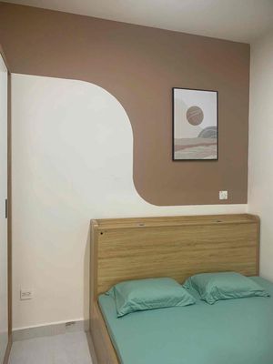 Rent the Sunrise Riverside apartment. Two bedrooms. A full toilet.