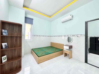 Clears a 50-metre bedroom full of elevators.