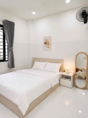 Rent the full interior suite near uth, nhm, cvm, District 12