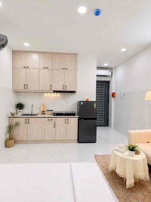 Rent the full interior suite near uth, nhm, cvm, District 12