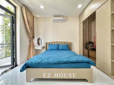 Coastary Room 4 million and 5 Full Royal Service