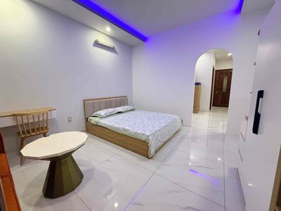 Rent a new balcony bedroom 100 percent near topaz District 8