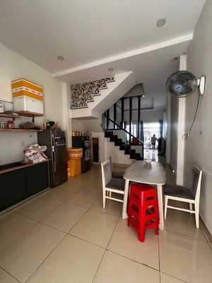 Rent the Đông Hưng Thuận 17, 1 .2 floors, 3 bedrooms, 180 meters 2 for 8 million