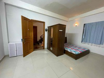 Rent a mini apartment 3 million and a half full furniture near the High City School.