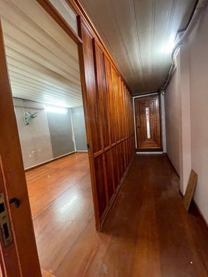 The whole four bedrooms are cheap.