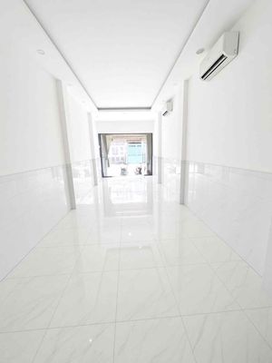 Hot House, Nguyên Hồng Front, 717 11, Bình Thạnh, 4 x14 meters, 2 bedrooms