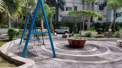 Rent two rooms. One bedroom. 45 meters and 49 meters.