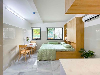 rent a large sky window studio Tô Hiến Thành private washing machine