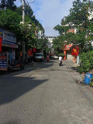 Rent 4 x 12 meters, 1 floor, 2 bedroom, 10 meters, near University gtvt, 207 ok, District 12