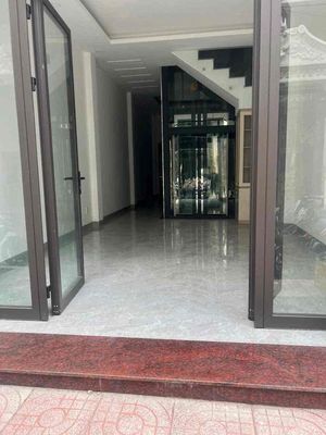 New building is 100% 4th floor 5 bedroom - an elevator - 980 Nguyễn Duy Trinh District 9