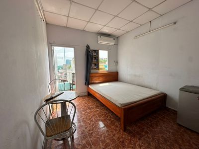 Room 3 has rooftops, Ngô Tất Tố, Midway 22, Bình Thạnh