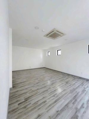 Rent the two-way số 8 City Street.