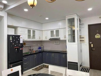 Saigonres Plaza-three bedrooms, high-level interior, 89 meters2, 16 million a month.