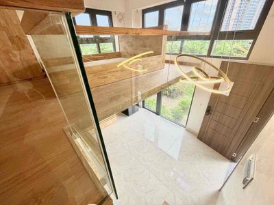 sums up a master bedroom guard at Full House Private Wash