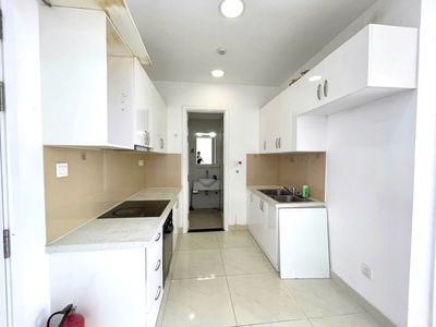 We'll double Saigon Mia 2 bedrooms. 12 million.