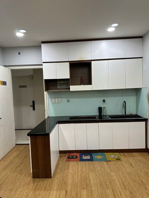 Rent the corner of two bedrooms. Two Citi Cát Lái toilets.