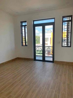 The original two-story 3th floor Trường Lưu bedroom.