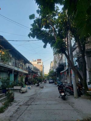 Rent two-sided deposits of Lê Cơ 8-015 1 p sleeps with 2 guards