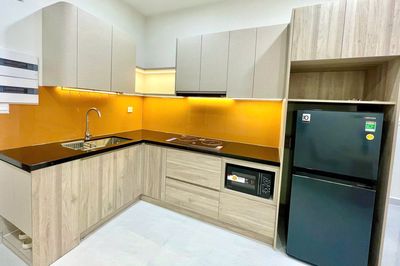 Rent a lot of apartments an block A block H rent only 9 million.