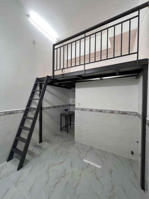 Room sv, 1225 Huỳnh Tấn Phát.