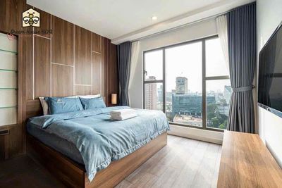 Renting Saigon Royal 2 bedrooms - 2 View toilets heading to District 1