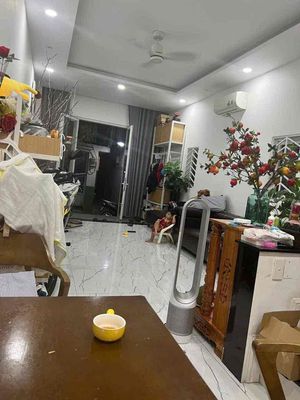 House 1 .1 House 1 has 7 7 7 bedrooms 4 x 14 m 381 huỳnh Tấn Phát 381 huỳnh Tấn Phát District 7