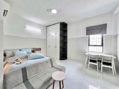 The full interior service apartment is very close to literature, University sgu, hcmue, hcmus