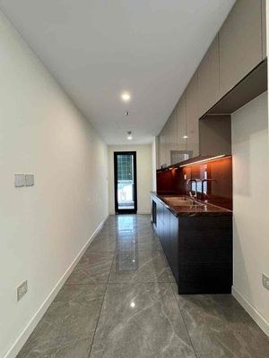 Two bedrooms 7 view broad balcony rent only 13 million a month.