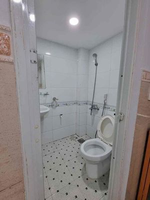 Kiot front 140 Vườn Lài, broad alley in the cool, only 4.4 million/T.