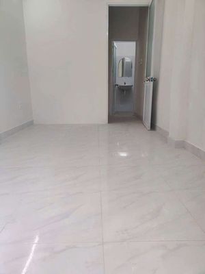 House 1 7th floor 3 x 7m 2 2m 2 room 2 Hall 2 Shalight Alley