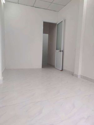 House 1 7th floor 3 x 7m 2 2m 2 room 2 Hall 2 Shalight Alley