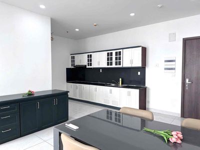 Rent the apartment of Sunrise Riverside. A bedroom. A full toilet. 12 millionth District 7.