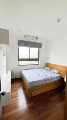 Rent two bedrooms, two Docklands toilets, 7 main owners.