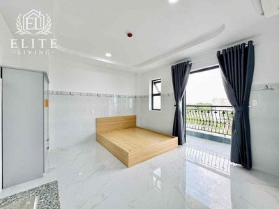 New service apartment, balcony, full interior - Lê Văn Việt