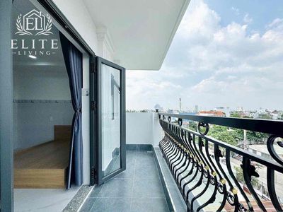New service apartment, balcony, full interior - Lê Văn Việt