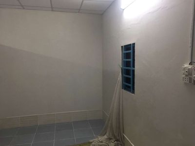 Clean room cools the main street front