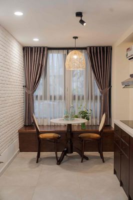 Open district service apartment 1 (in the eighth park)