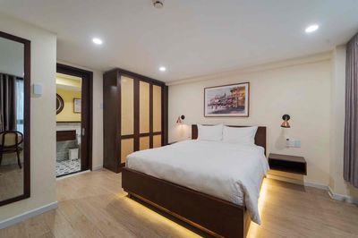 Open district service apartment 1 (in the eighth park)