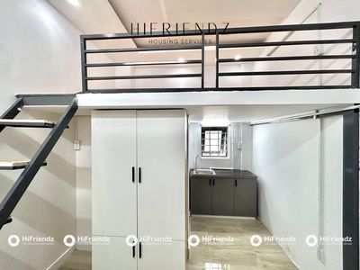 Clear a new furniture room. District 6.