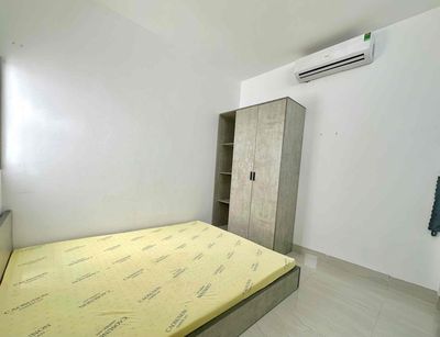One bedroom, one living room.
