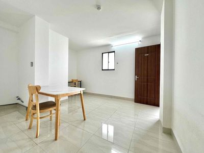 One bedroom, one living room.