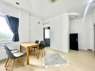 Rent two bedrooms. One bedroom. One bathroom. It's 50 meters wide.