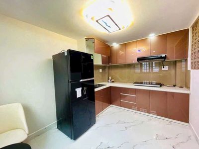 Rent the entire corner of the alley with the bedroom under the ground.